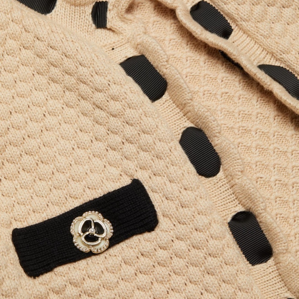 L'AGENCE Cream and Black Cardigan - Picture 7 of 11